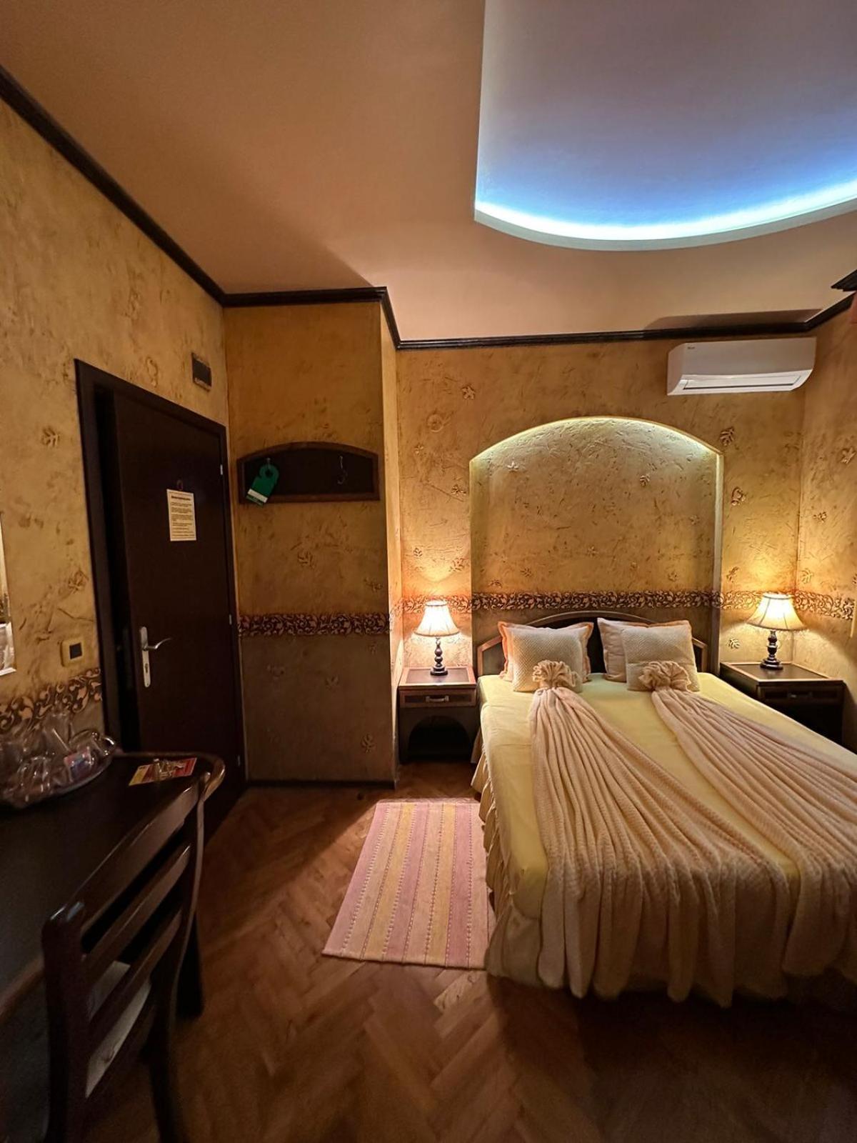 Guesthouse Petra Veliko Tărnovo Esterno foto