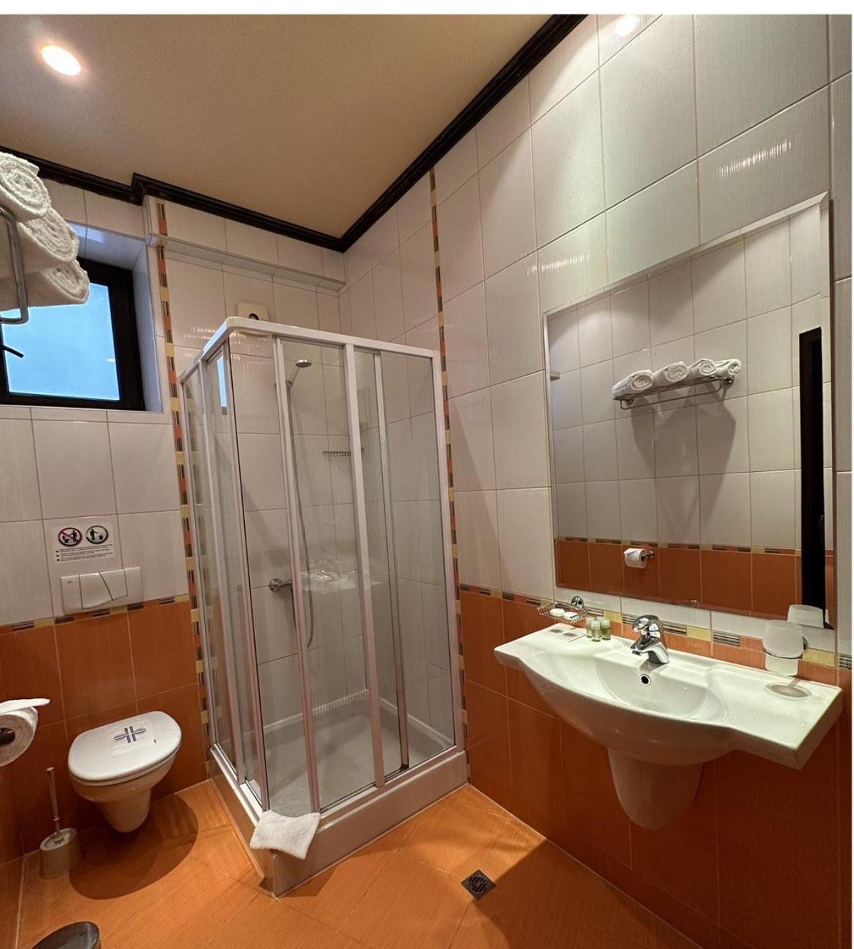 Guesthouse Petra Veliko Tărnovo Esterno foto