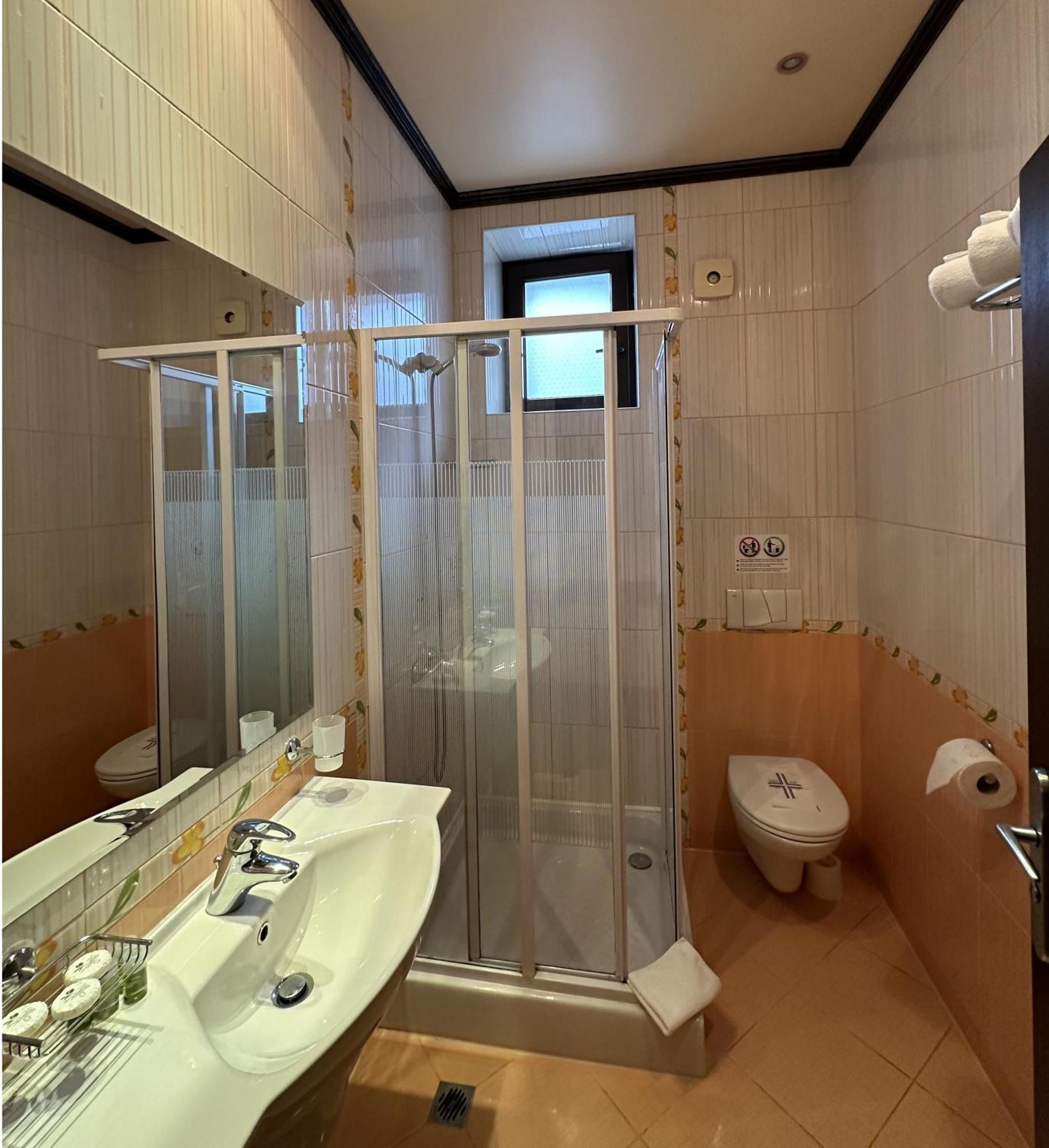 Guesthouse Petra Veliko Tărnovo Esterno foto
