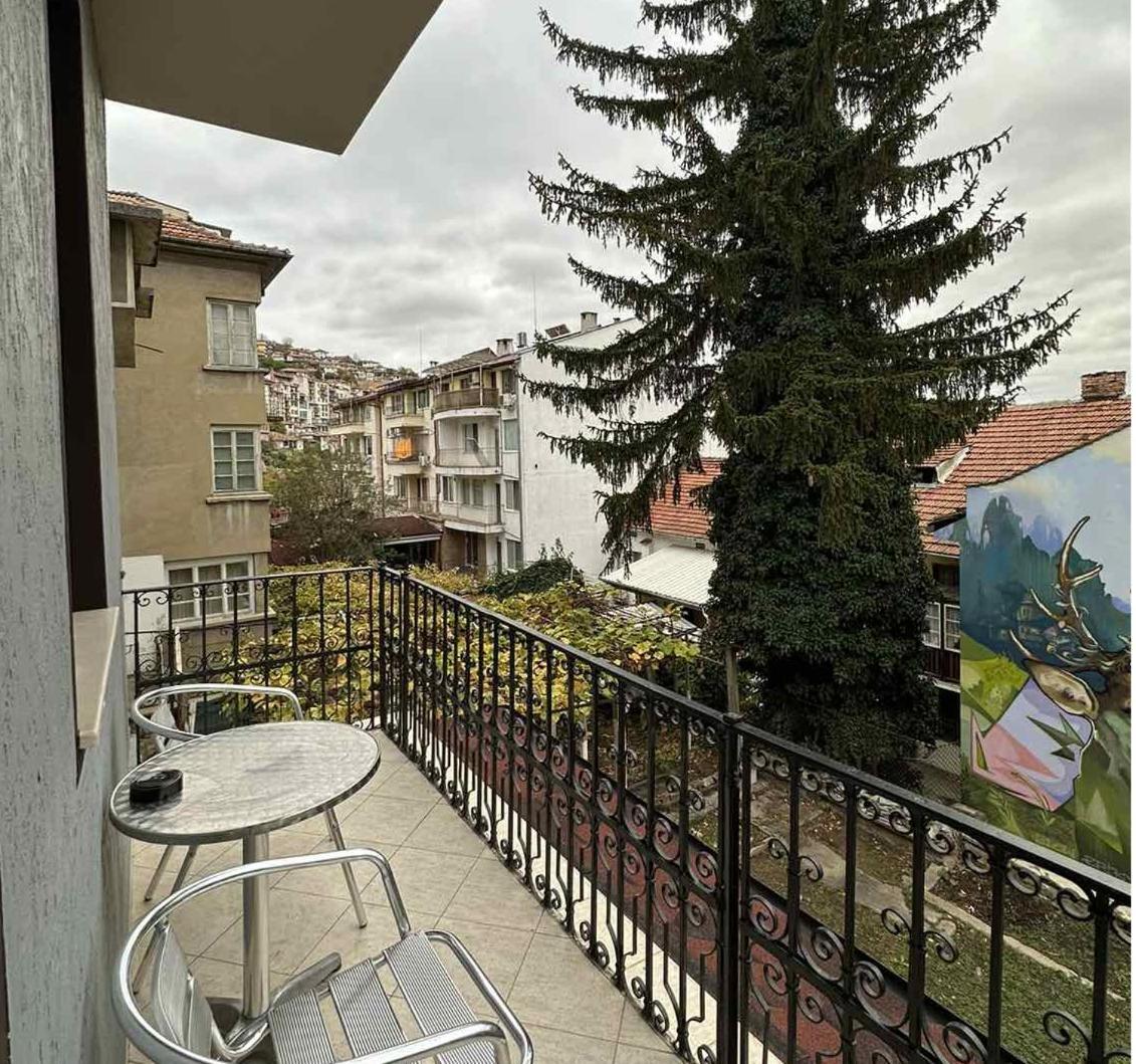 Guesthouse Petra Veliko Tărnovo Esterno foto