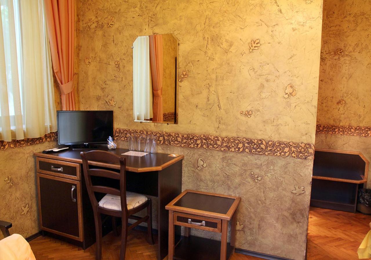 Guesthouse Petra Veliko Tărnovo Esterno foto