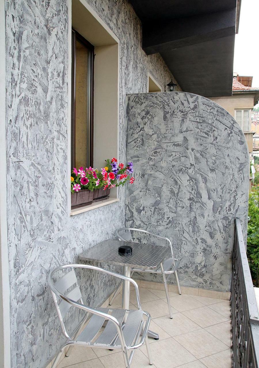 Guesthouse Petra Veliko Tărnovo Esterno foto
